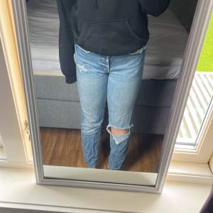Storlek, modell och märke (bild 3) Älskar dessa jeans men tyvärr växt ur dom