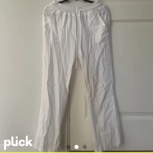 Linnebyxor vita! - Säljer mina linnebyxor från H&m ”lånad bild!”. Säljs då de är för små och inte kommer till användning! Priset kan diskuteras och mer bilder kan komma om man frågar!