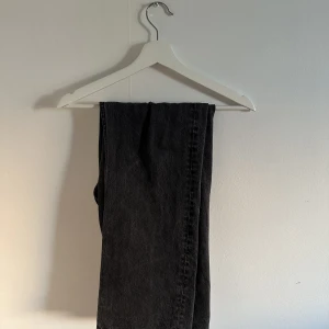 Hope rush denim - Hope rush denim svarta, som nya, storlek 30, pris 800