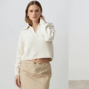 Stickat - Stickad tröja i storlek M säljer för 150kr andvänd 1 gång 