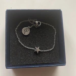 Justerbart armband - Justerbart armband i silver från edblad