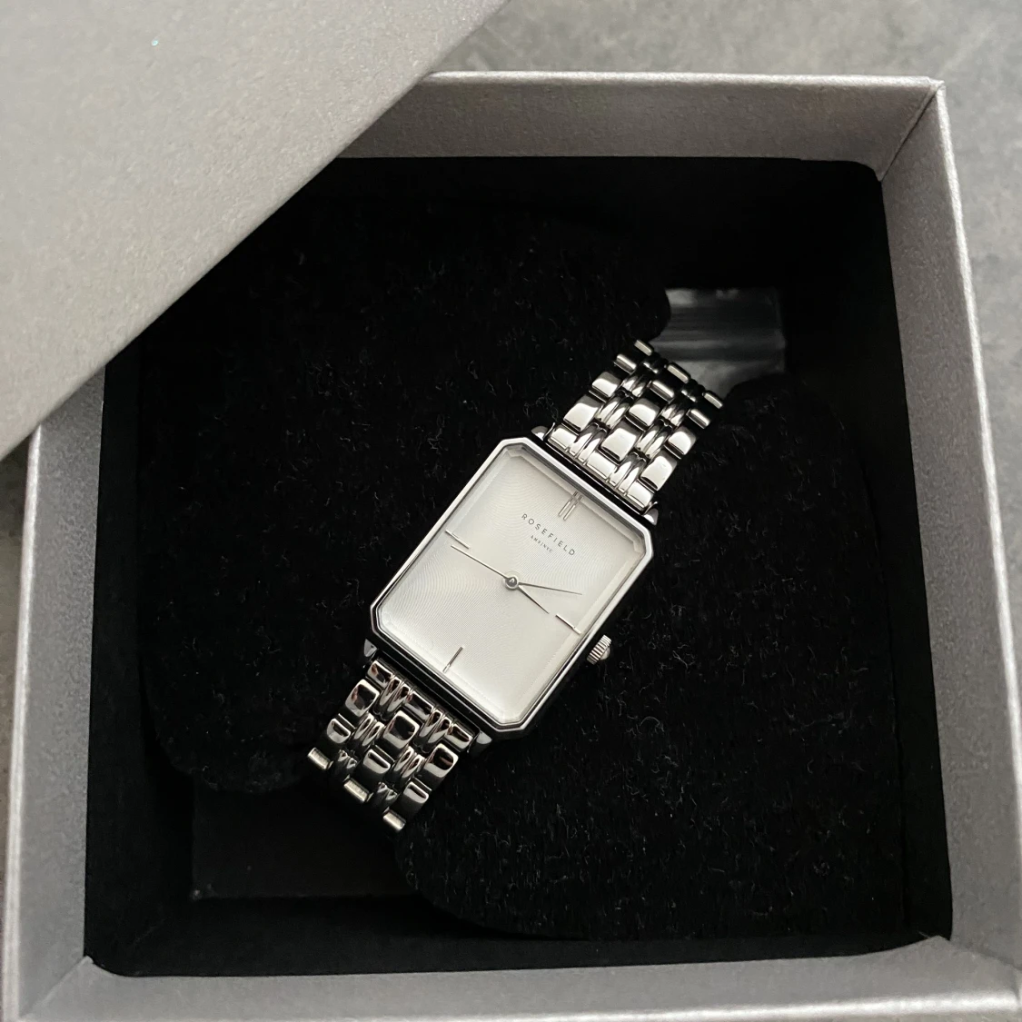 Rosefield Octagon XS White Sunray Steel Silver 