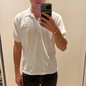 Gucci pike  - En väldigt fin Gucci pike, denna är köpt runt 80talet. Den är sydd lite lightare runt bicepsen. En pike som går att bära till alla tillfällen 