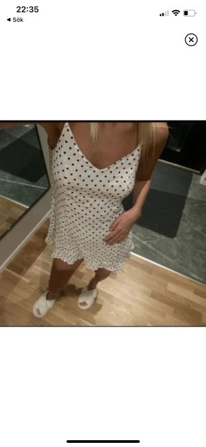Klänning  - (Lånade bilder) men en lika klänning! As fin