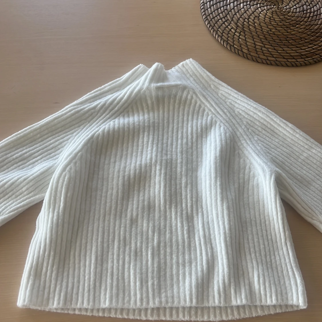 Vitstickadtröja  - 90