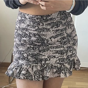 Kjol -  söt kjol från Zara💞 