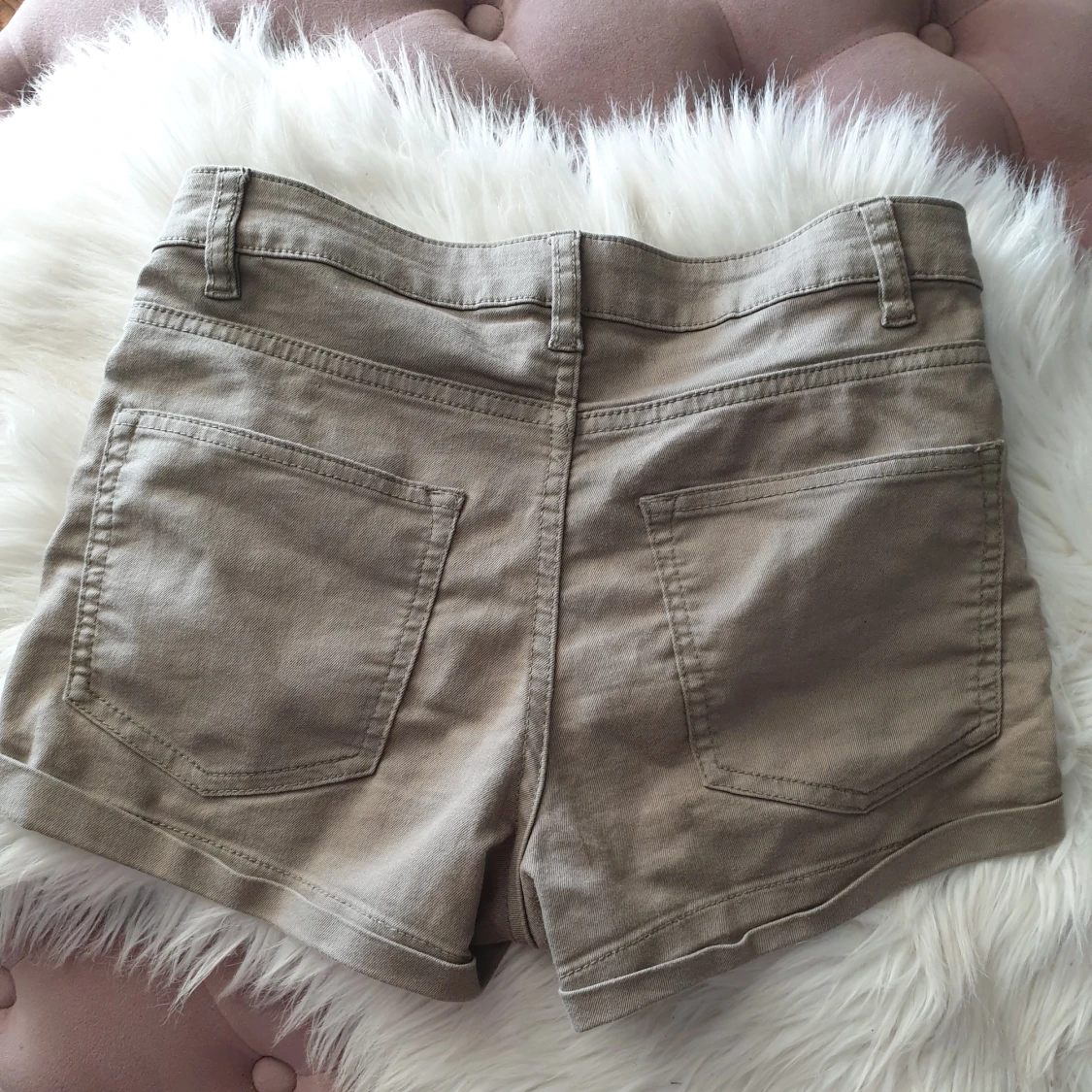 Gröna shorts storlek 36 - 90