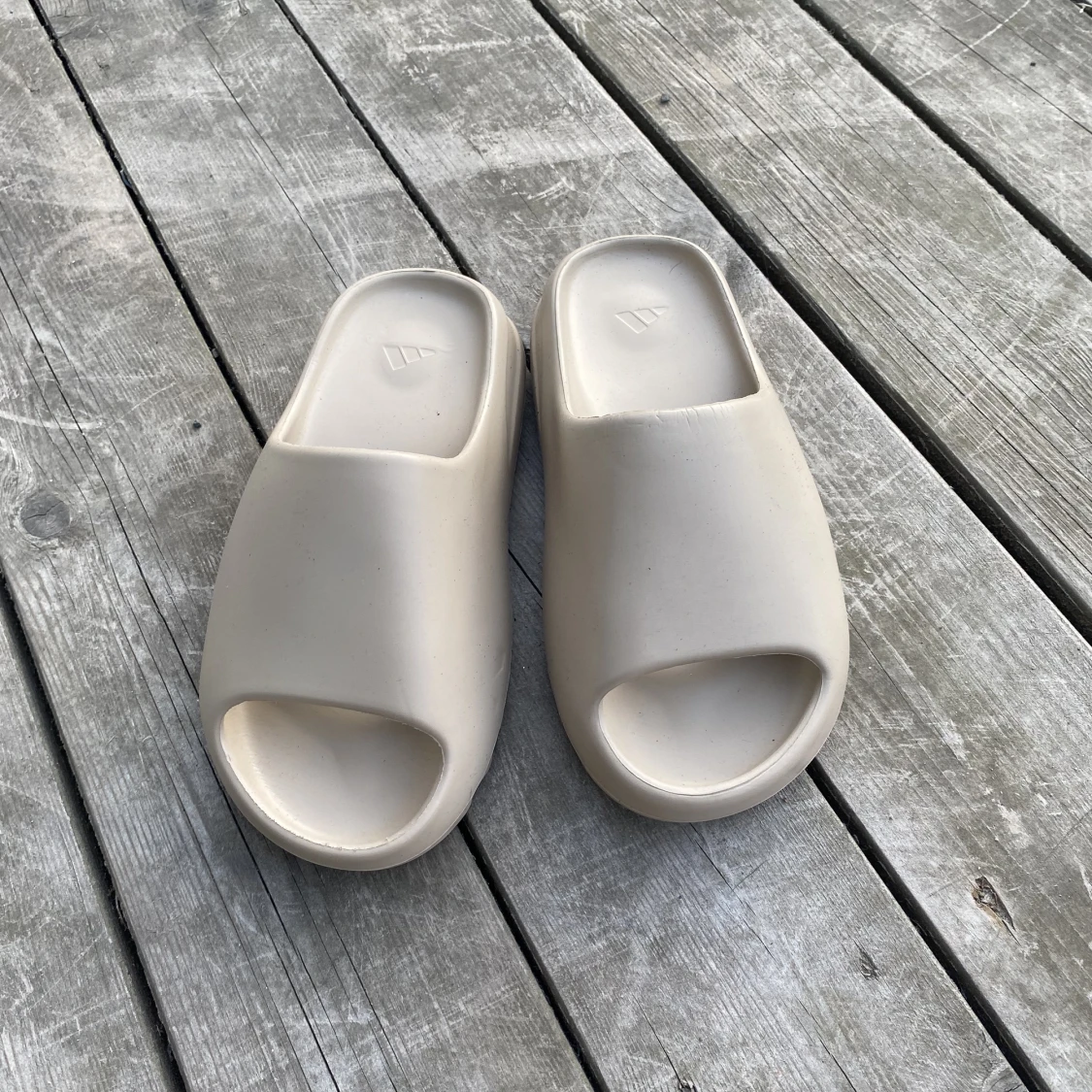 Yeezy slides - 91
