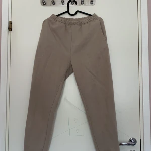 Mjukisbyxor - Använd fåtalet gånger. Topp skick.