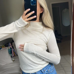 Långärmad från NA-KD - Långärmad polotopp från NA-KD! Använd 1 gång❤️‍🩹 