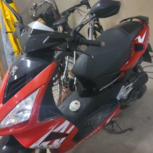 Moped  - Säljer denna moped eftersom den används inte längre 