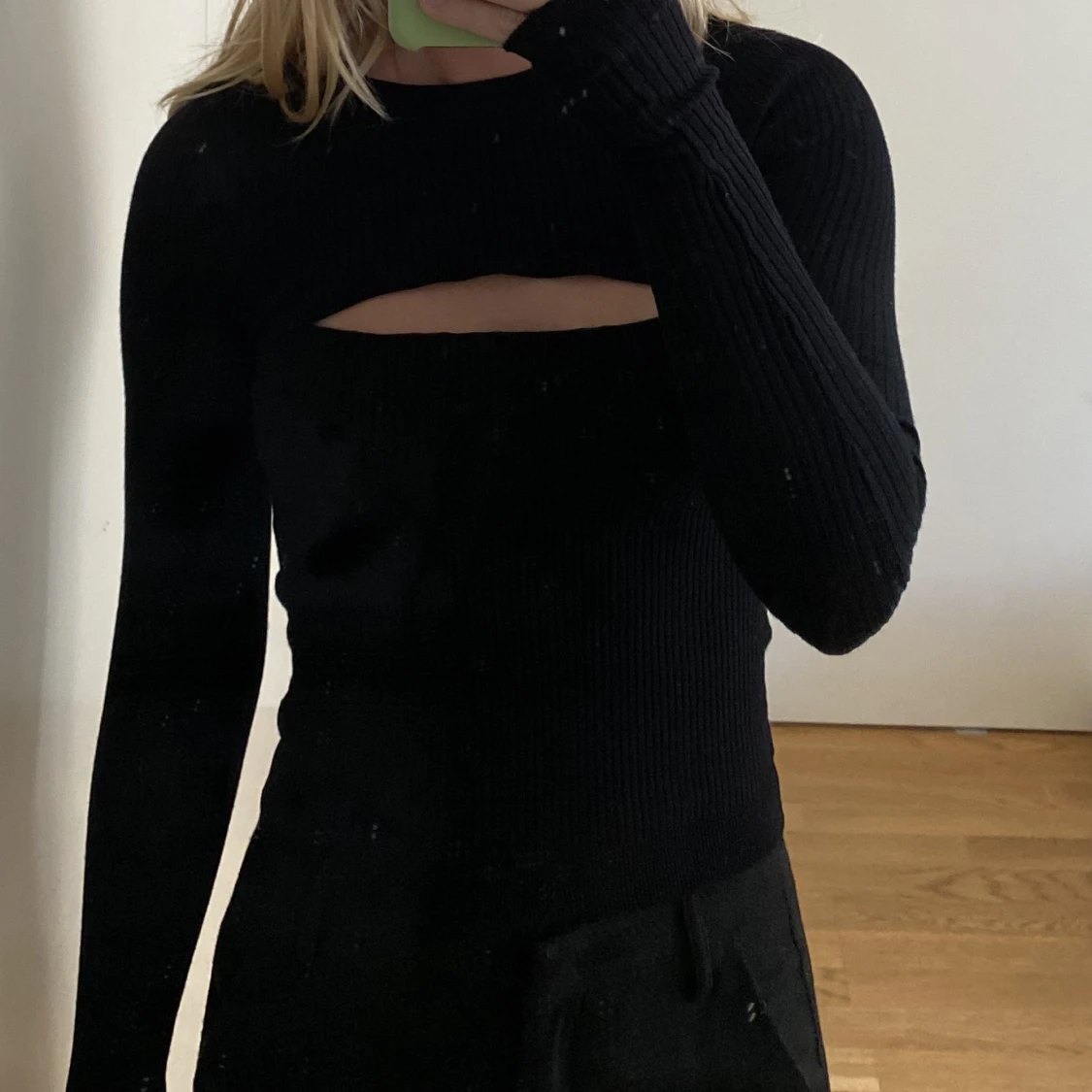 Svart festtopp