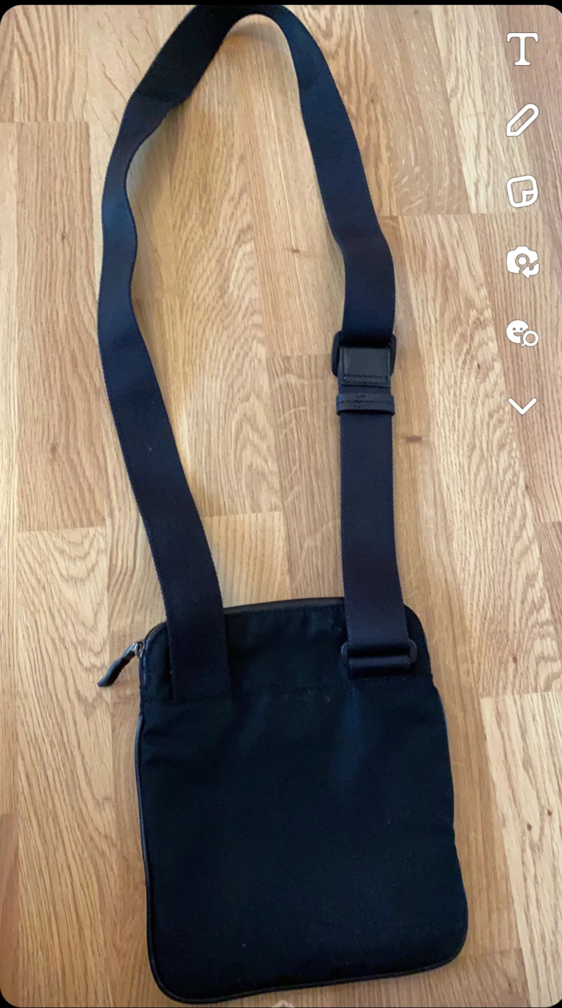 HUGO BOSS VÄSKA - 90