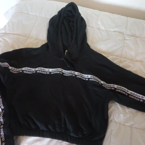 Adidas cropped hoodie  - Womens cropped hoodie size 34/xs. Worn but in great condition.