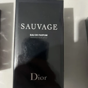 Dior savage - Helt ny Dior Savage parfym Eau de parfum Oöppnad