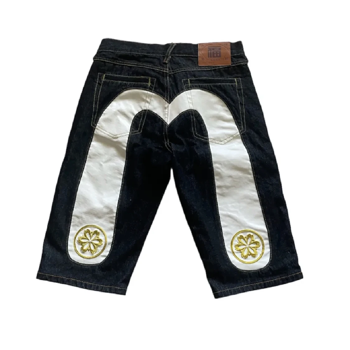 Evisu jorts