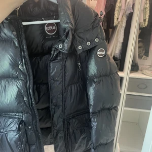 Colmar jacka  - Säljer nu min Colmar jacka! Storlek 46! Men sitter najs overzised på en small 