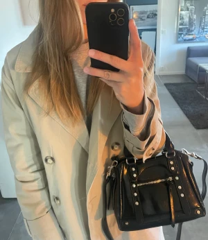 Väska Nakd - Populär väska som är helt slutsåld från Nakd. Helt oanvänd💕