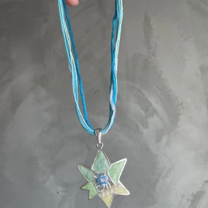 Halsband  - Halsband från en grekisk marknad 