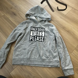 Good vibes only hoodie - Hoodie med tryck