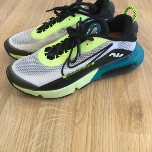 Nike air  - Storlek 39 Använd få gånger jättefina