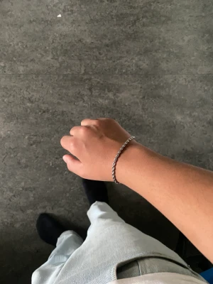 Cordell armband - Rostfritt stål, inköpt för 300. Helt ny silver cordell armband Storlek 20-22