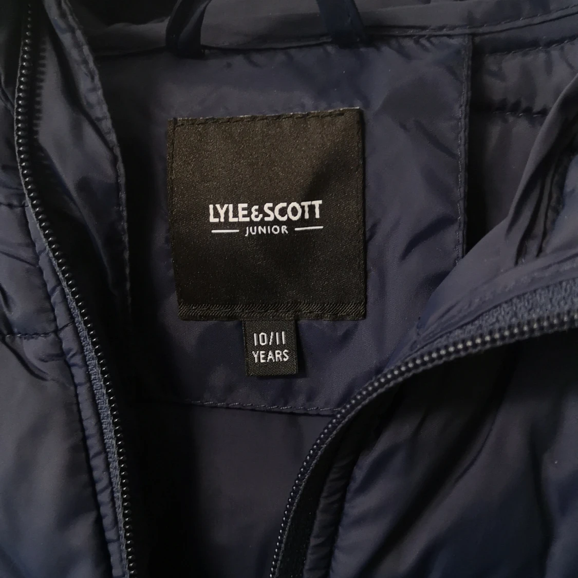 Dunjacka Lyle&Scott junior - 91