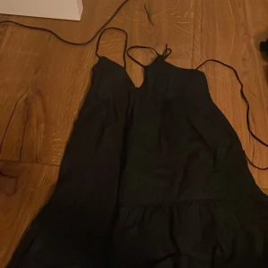 Zara klänning - Väldigt söt zara klänning en av mina favoriter som ej kommer till användning längre🩷