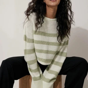 Tröja nakd  - Stickad tröja från nakd x lisa och Lena. Aldrig använd tyvärr🤍pris kan diskuteras, nypris 299kr