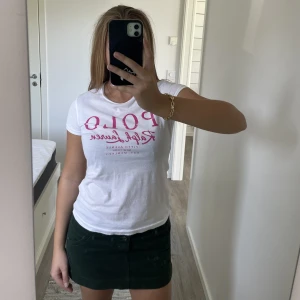 POLO RALPH LAUREN - Säljer denna tshirt från Ralph lauren! Väldigt fin och i bra skick