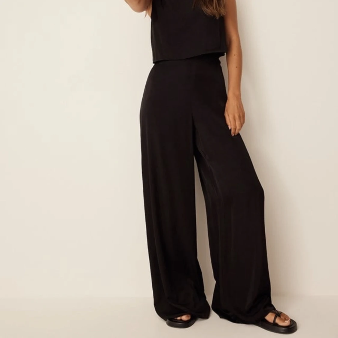 NY! NA-KD Vida Byxor strl 36 Nypris 399:-