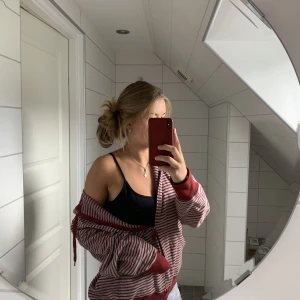 Zip hoodie - Superskön ziptröja från h&m