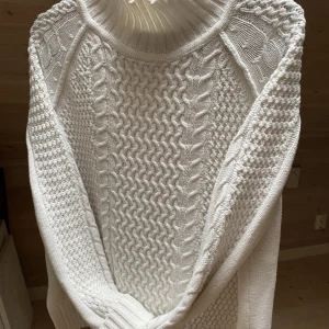 Superdry tröja - Stickad, använt skick. 