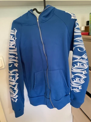 Graphic Hoodie (Y2k) - .