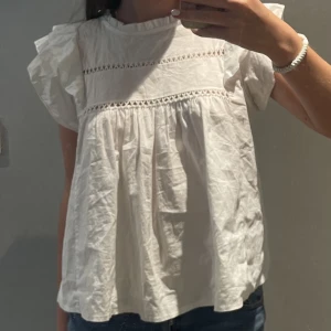 Meet me There blus💓 - Säljer denna blus från Meet me There då jag aldrig använder den💓Pris går att diskutera💗💗