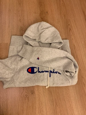 Champion hoodie - Snygg och superskön champion hoodie!!🫶🏼Knappt använd så den är i nyskick😍 