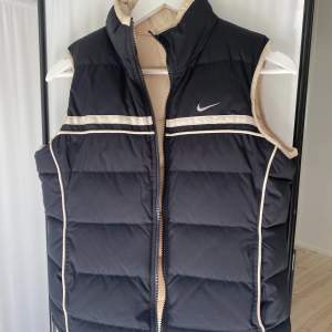 Invertable double use Nike dun vest vintage 