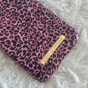 Ideal of sweden skal - Säljer detta ideal of sweden skal för iPhone 8+. Aldrig använd🤍