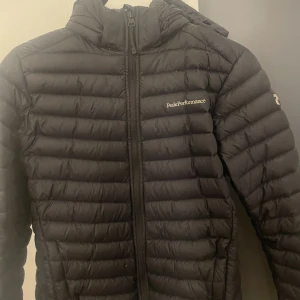 Peak peaformence jacka  - Peak peaformence jacka storlek S passar M