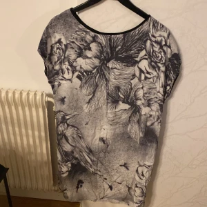 Klänning  - Klänning från Kappahl, strl medium. Fint skick. 