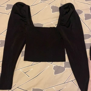 Zara tröja  - Användt några gånger men kommer Tyväär ej till användning längre  