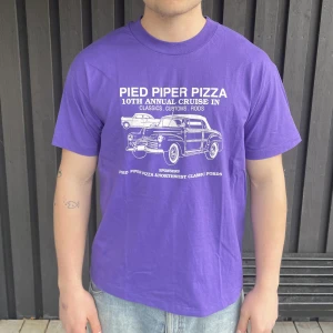 Vintage t-shirt - Lila Haynes t-shirt made in USA.  Bra skick.  M/L