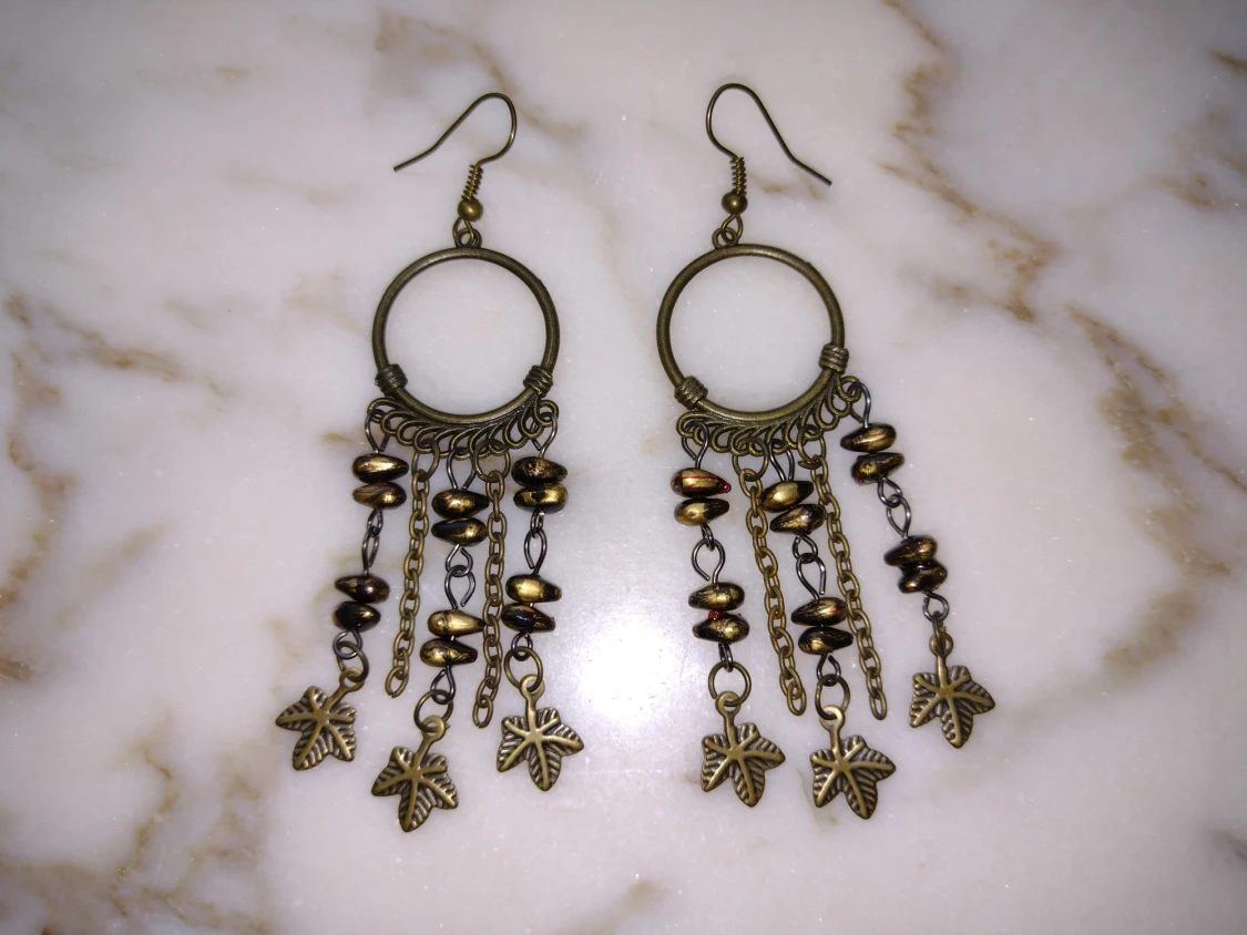 Oanvända örhängen  - 90