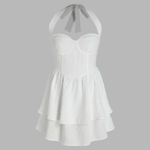 Vit klänning - Cider - säljer dinna helt oanvända klänningen från cider, prislappen sitter kvar!🩷 orginalpris 284kr🤗