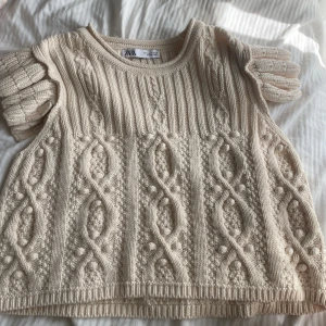 Zara topp - Jätte söt topp från zara💞aldrig använd 