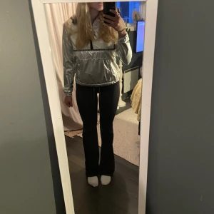 Silverjacka hunkemöller - En ascool jacka som använts en gång! Tror inte den säljs längre så passa på!🩵🤩