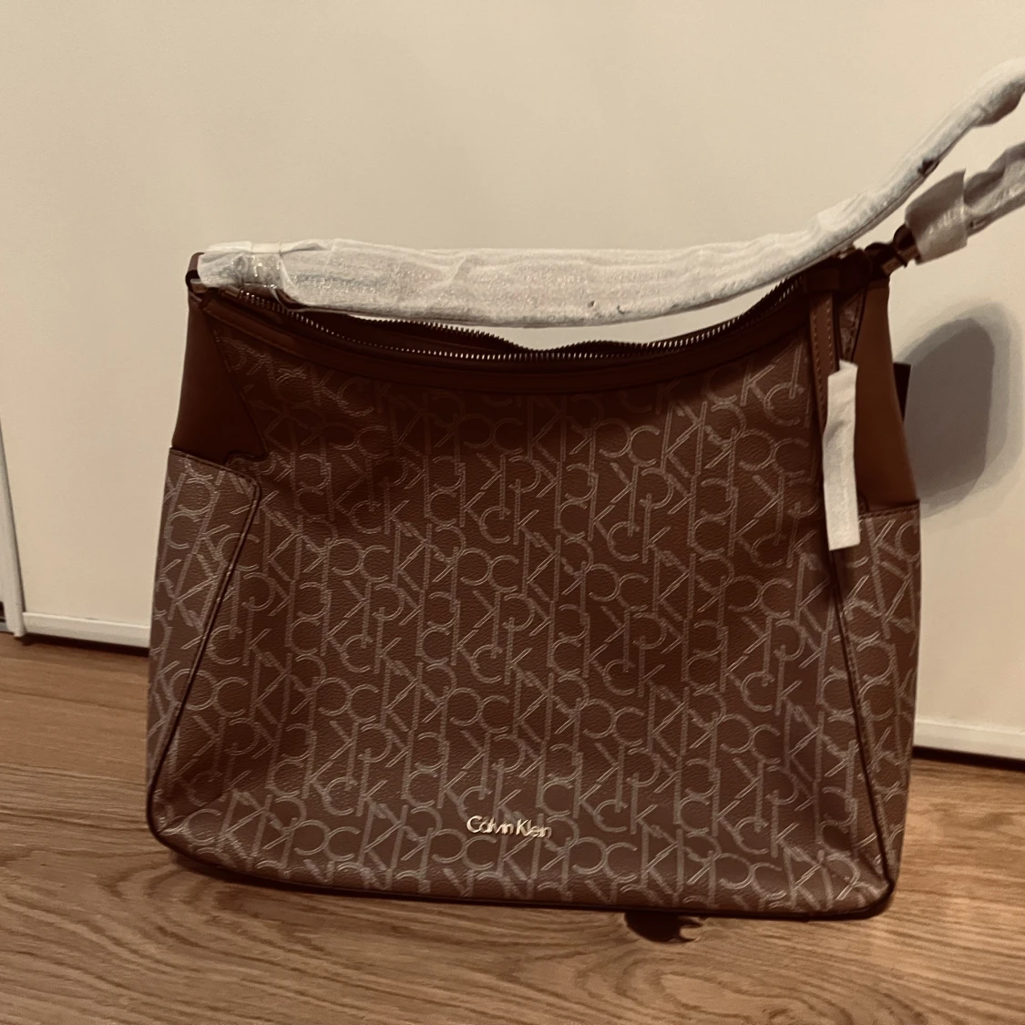 Äkta Calvin Klein väska  - 91