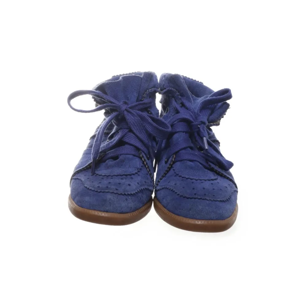 Intressekoll! På mina bobby isabel marant skor i färgen marin blå💙. Kengät.