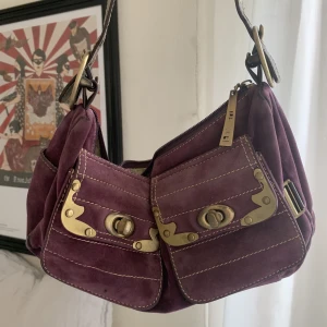 Väska - Unik lila väska!!