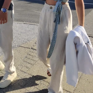 Linnebyxor - Såå fin sova sköna linnebyxor som tyvärr blivit lite för små för mig☀️